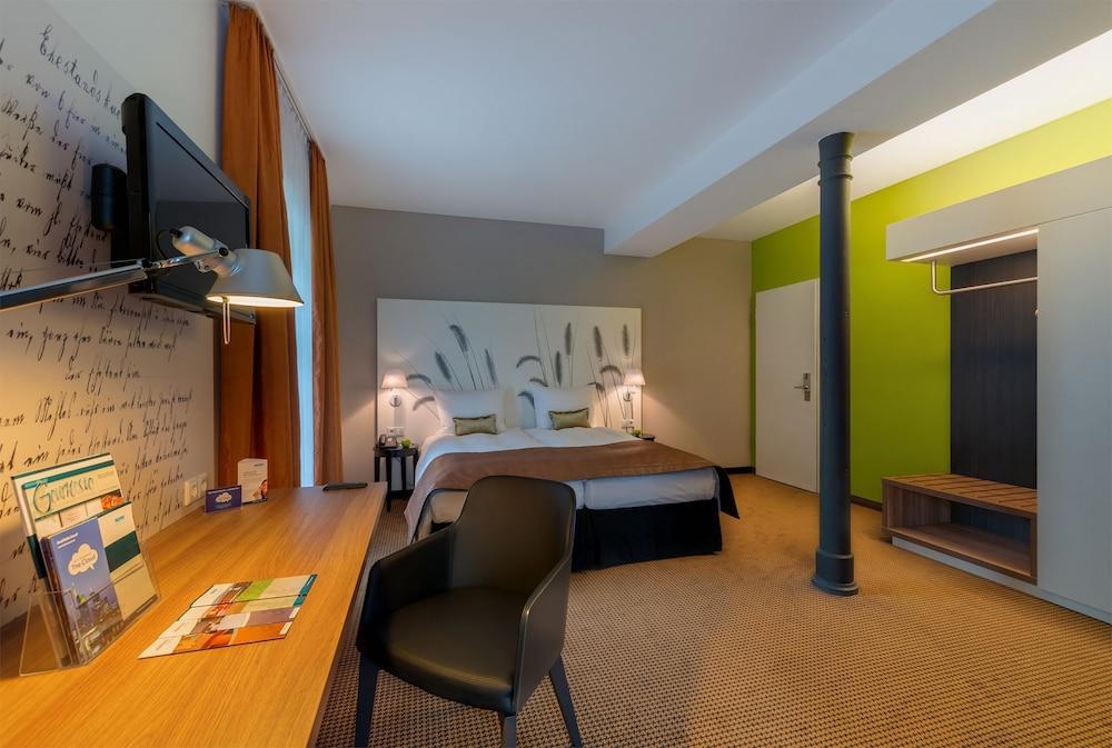 Nestor Hotel Stuttgart-Ludwigsburg Buitenkant foto