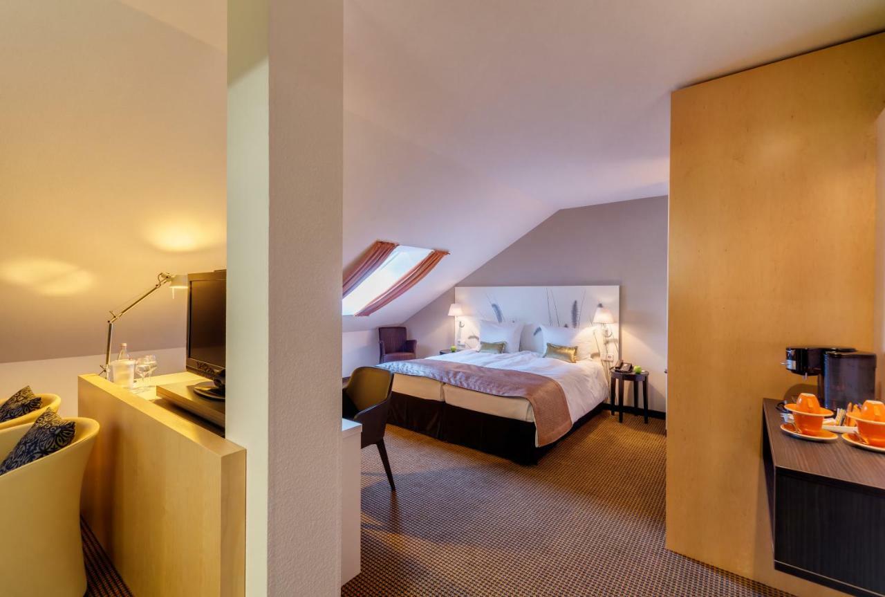 Nestor Hotel Stuttgart-Ludwigsburg Buitenkant foto
